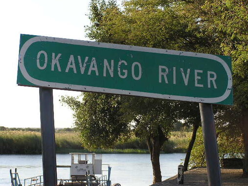Okavango, Fähre