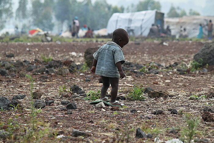 Kleiner Junge im Kongo