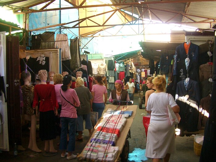 Dordoi-Basar in Bischkek Dordoi-Basar in Bischkek